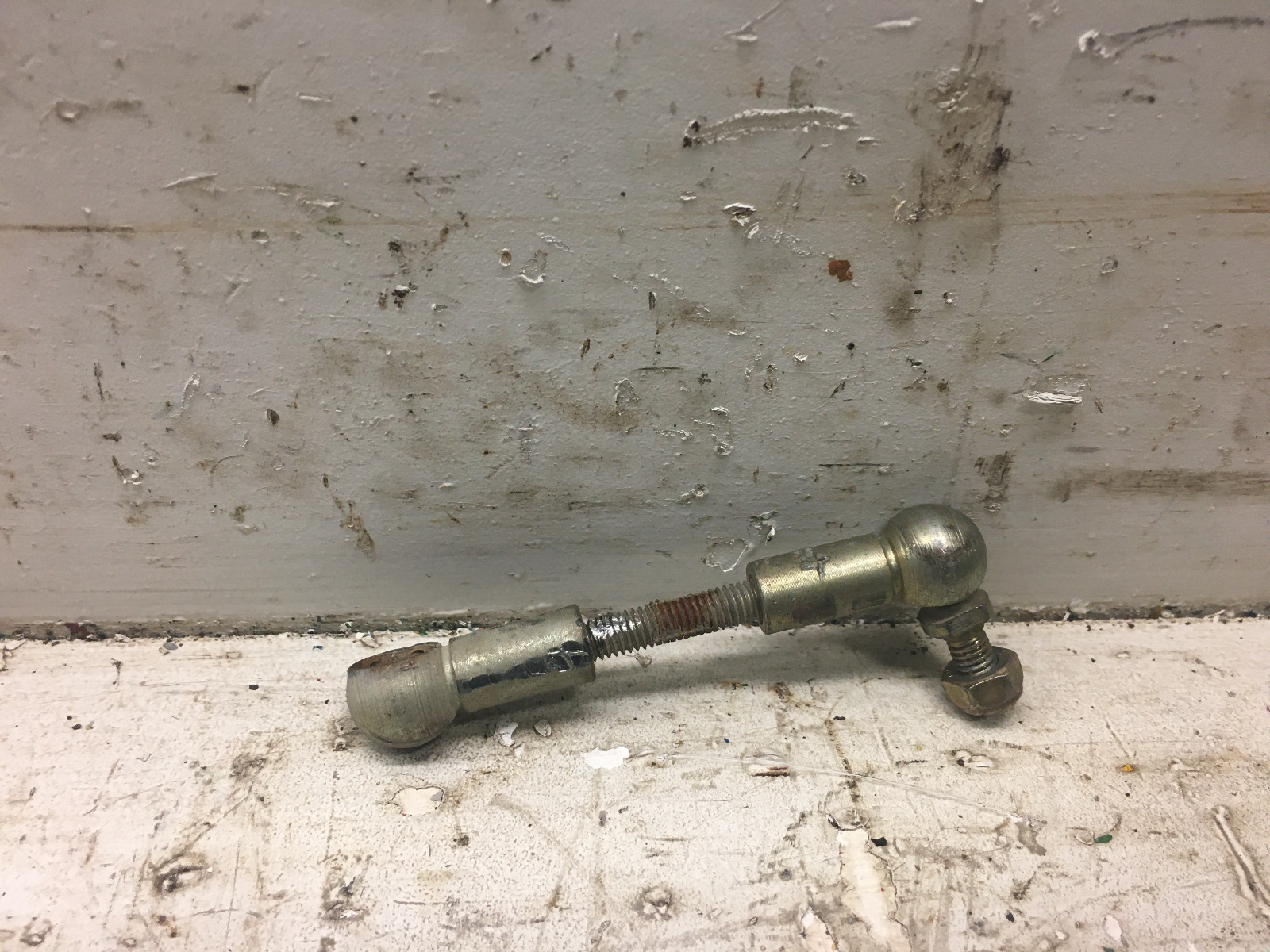 TIE ROD ASSEMBLY