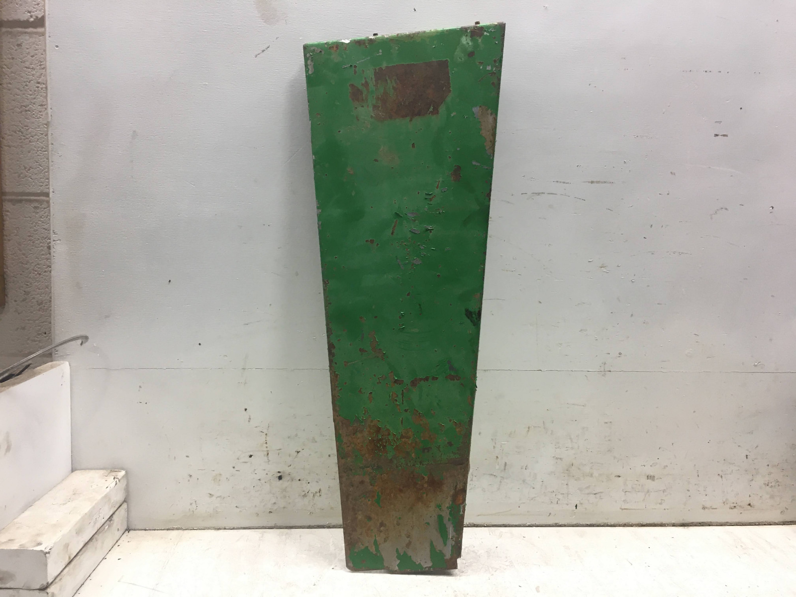 SIDE SHIELD - RH
