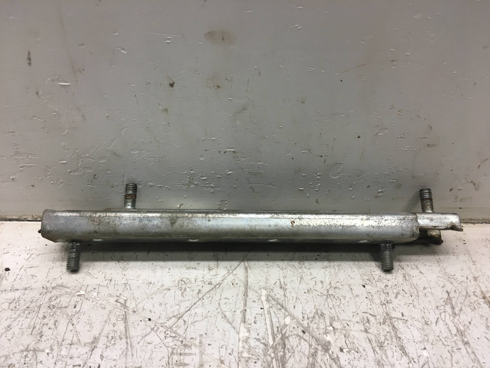 RAIL SEAT