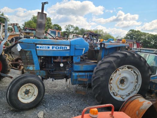 Ford 7700 Salvage Tractor