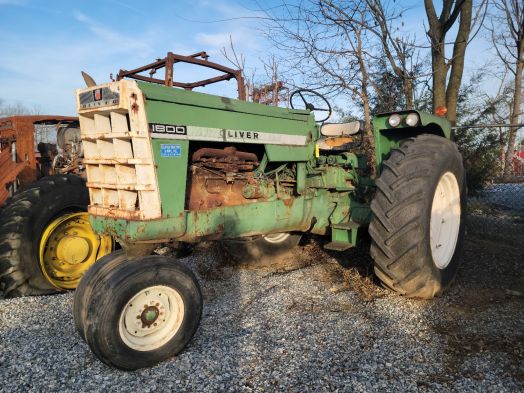 Oliver 1800 Salvage Tractor