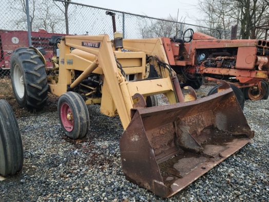 Oliver 550 Salvage Tractor
