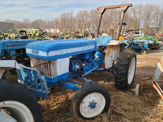 Ford 1710 Salvage Tractor