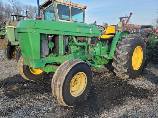 John Deere 2855 Salvage Tractor