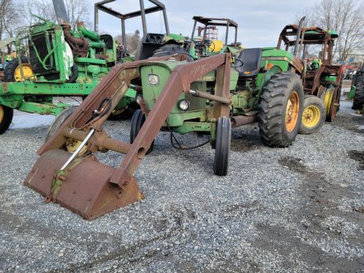 John Deere 1020 Salvage Tractor