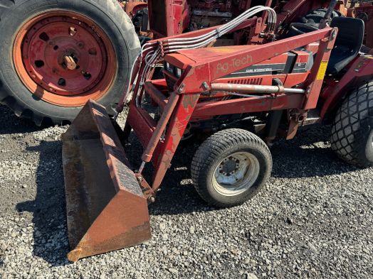 Ag-tech loader off CaseIH 255 tractor