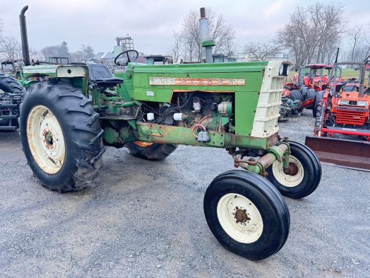 Oliver 1555 gas tractor for repair