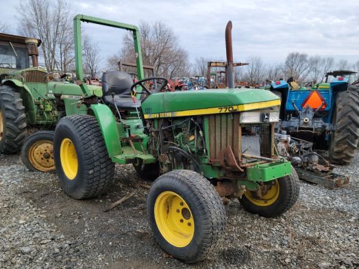 John Deere 770 Salvage Tractor