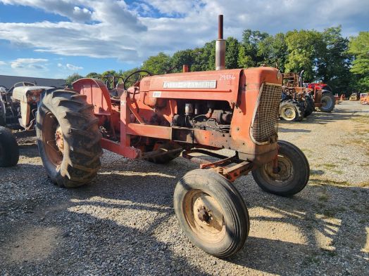Allis Chalmers D17 Salvage Tractor