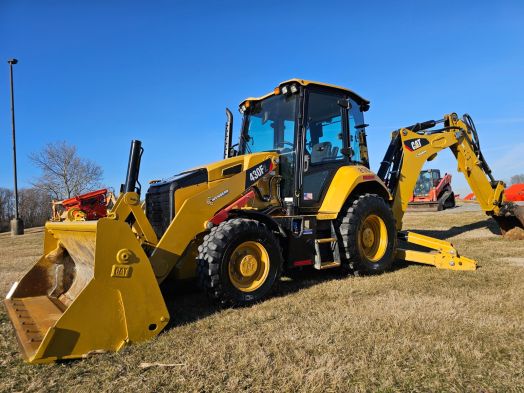 2019 CAT 430F2ST tractor loader backhoe