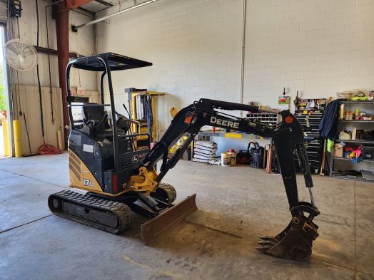 John Deere 17D mini excavator