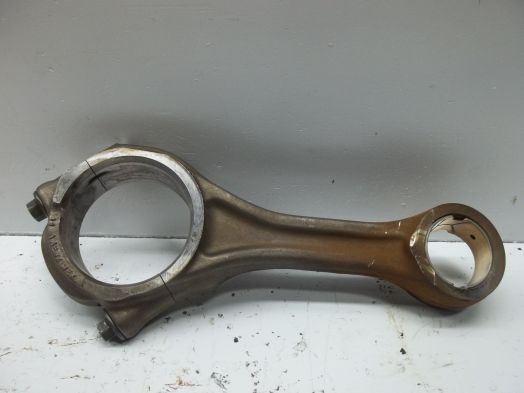 CONNECTING ROD FRACTURES