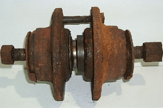 AXLE AND HUB ASSEMBLY