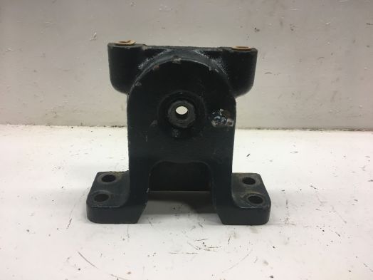 MF FT PIVOT SUPPORT ASY  1533