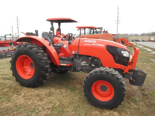 Kubota M7060 4x4 open