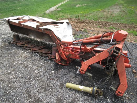 Kuhn 7' 3pt disc mower GMD600