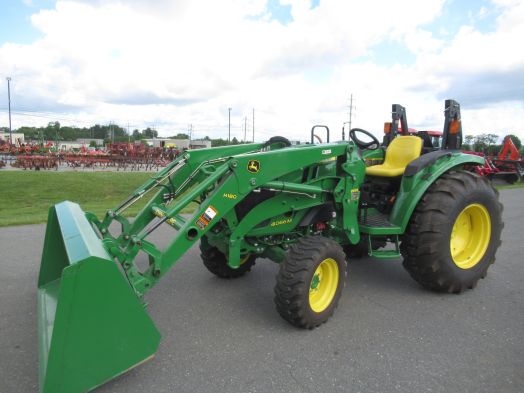 John Deere 4066m 4x4 loader