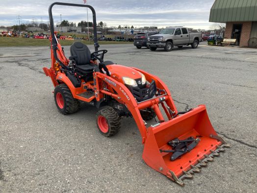 Kubota BX23s tractor loader backhoe
