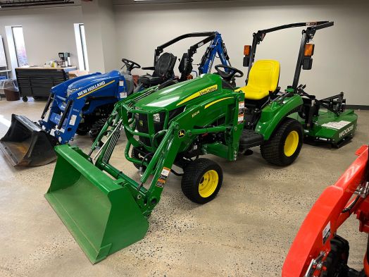 John Deere 1023E 4x4 loader and mower 