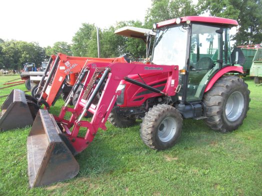 Mahindra 5010 4x4 cab & loader