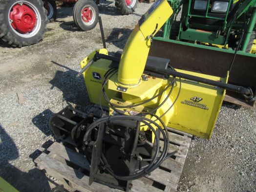 John Deere 47 frt mt snow blower