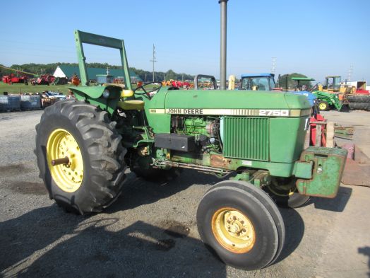 John Deere 2750 tractor