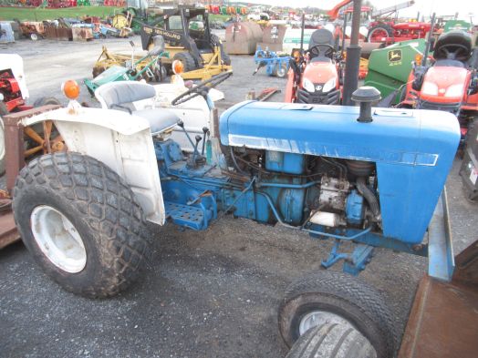Ford 1000 2wd compact