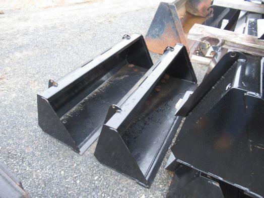 Black 60" compact bucket