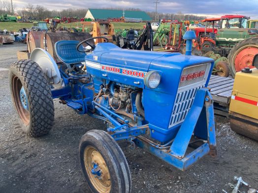 Ford 2000 gas tractor