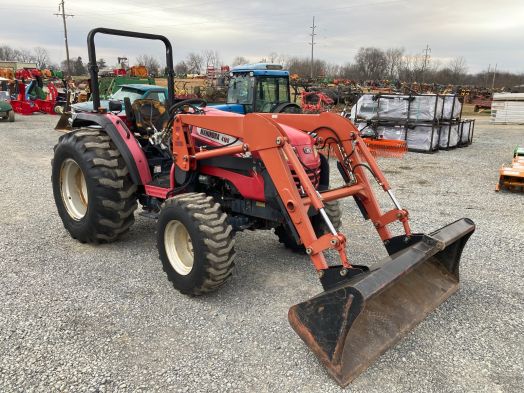 Mahindra 4110 tractor loader