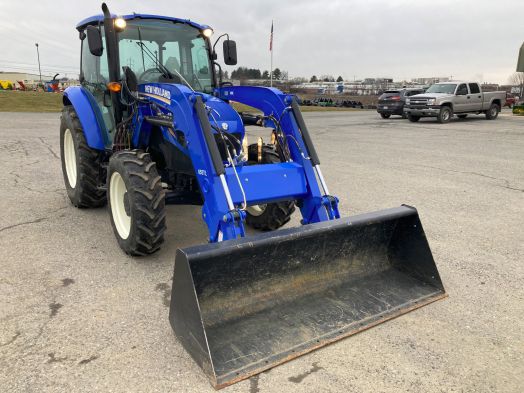 New Holland T4.75 cab loader 