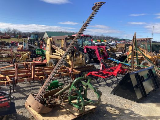 John Deere 9' 3pt 350 sickle bar mower 