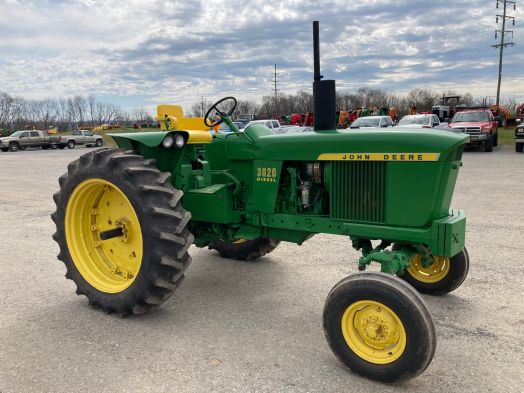John Deere 3020 D power shift side console