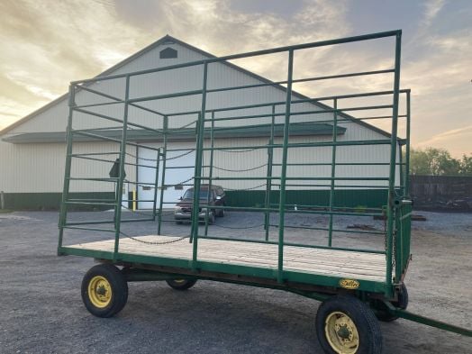 Diller 7.5x14 hay wagon with John Deere gear