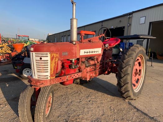 Farmall 300 tractor 
