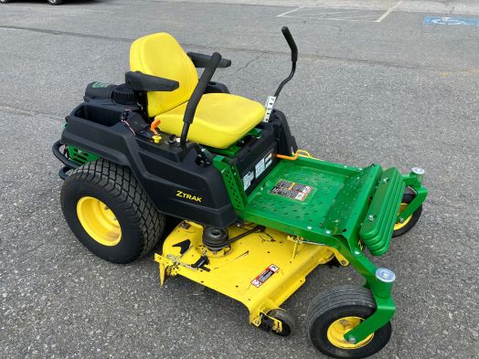 John Deere Z535M Ztrak zero turn mower with power bagger 