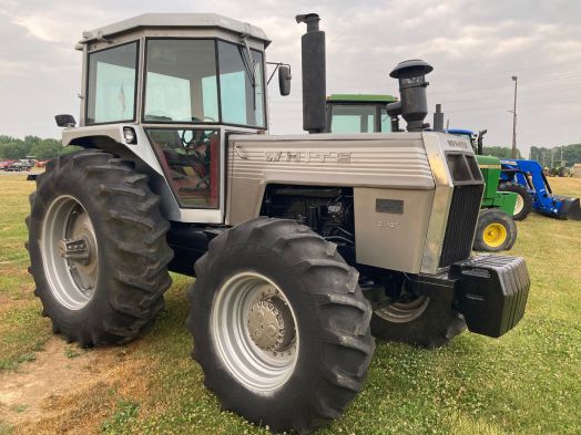 White 2-105 cab 4x4 tractor