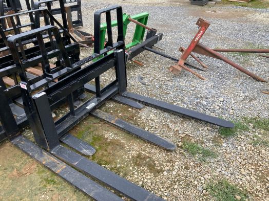 Kivel 48" 4200lb. step through bobtach pallet forks