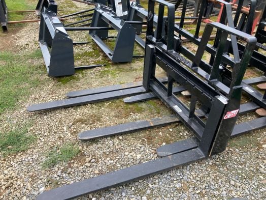 Kivel 48" 4200lb. step through bobtach pallet forks