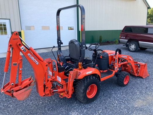 Kubota BX23s backhoe loader with thumb