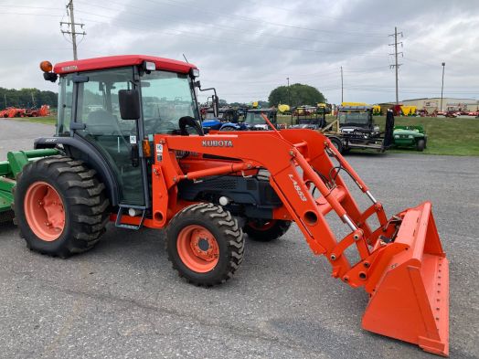 Kubota L5030 cab loader