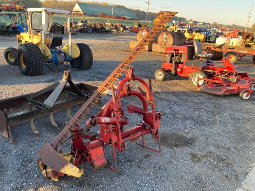 New Holland 7' 3pt 451 sickle bar mower