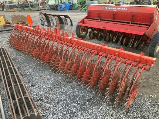 Yetter 3415 15' rotary hoe 