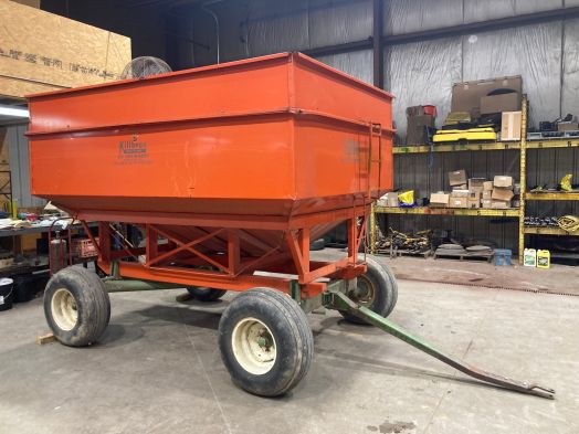 Killbros 350 gravity wagon on JD gear