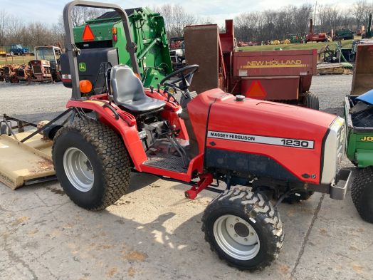 Massey Ferguson 1230 4x4 hydro tractor
