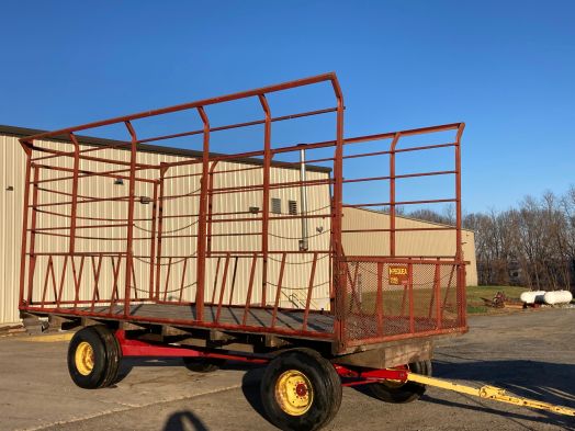 Pequea 8-18 hay rack wagon 