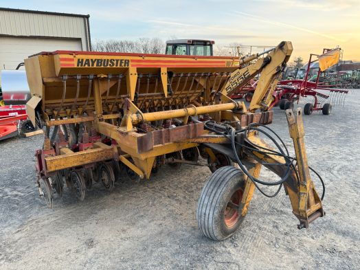 Haybuster 107 10' no till grain drill with grass box