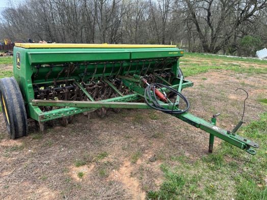 John Deere 8350 grain drill