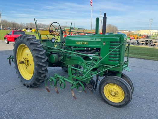 John Deere B tractor with 2 row cultivator