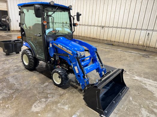New Holland Workmaster 25s cab tractor loader